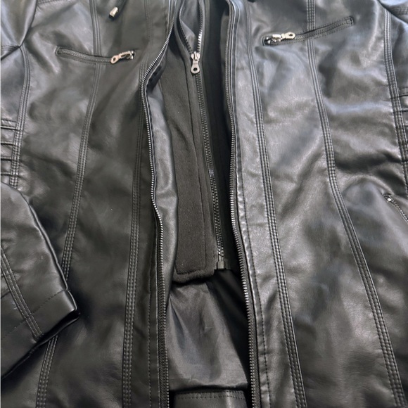 Women's Black Hooded Jacket - Picture 16 of 16